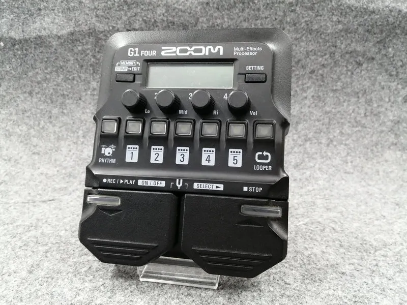 ZOOM Multi-Effekte G1 FOUR