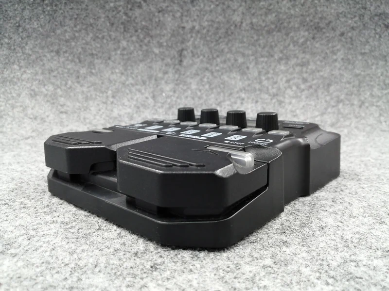 ZOOM Multi-Effekte G1 FOUR