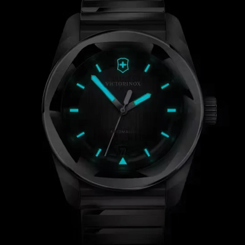 Concept One Automatic 39mm - Black on Bracelet