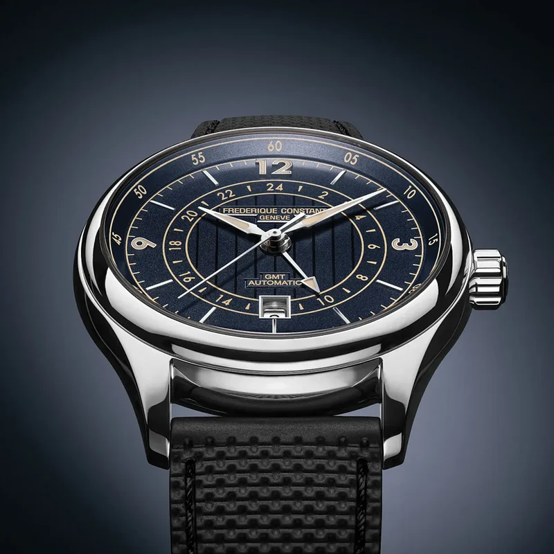 Runabout GMT Limited Edition 42mm - Blue on Rubber Strap