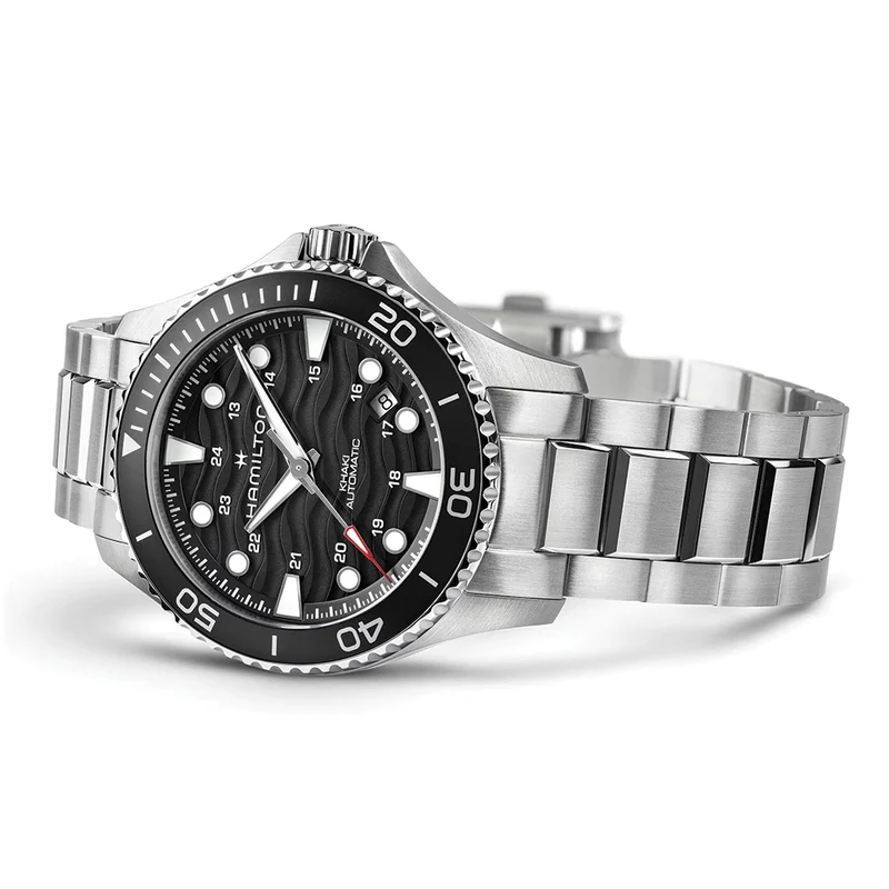 Khaki Navy Scuba Auto 40mm - Black on Bracelet