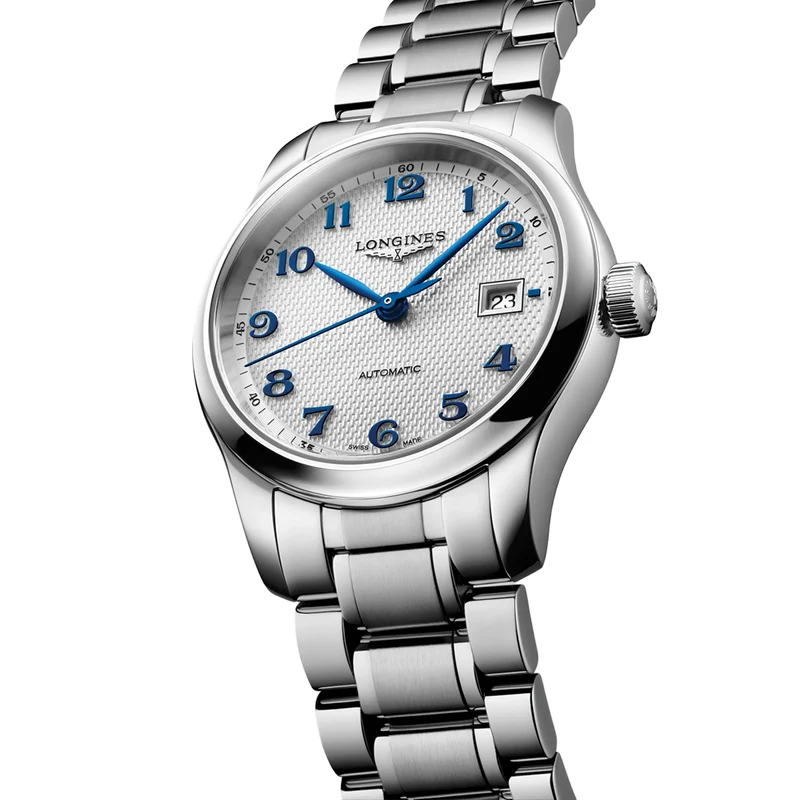 Master Collection 30mm - Silver on Bracelet