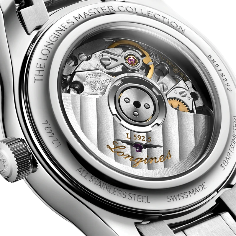 Master Collection 30mm - Silver on Bracelet
