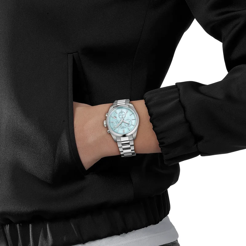 PR 100 Quartz Chronograph 36mm - Blue, Mother-of-Pearl on Bracelet