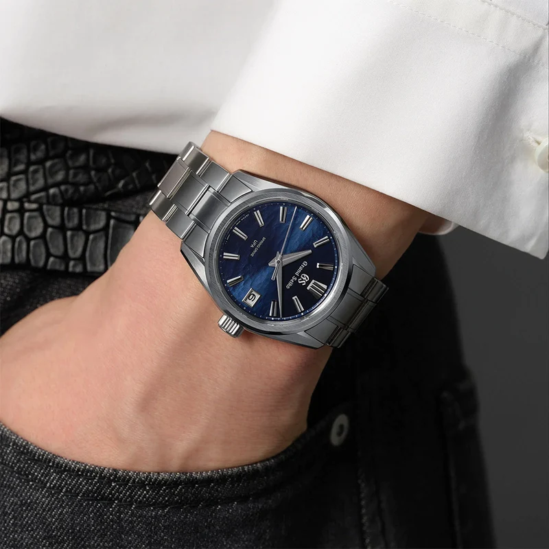 SLGB013 E9 "Lake Suwa" Spring Drive UFA Ever-Brilliant Steel 40mm - Blue on Bracelet