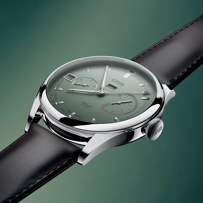 Artelier Calibre 113 43mm - Green on Leather Strap