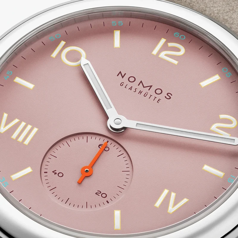 Club Campus Glass Back 36mm - Rose on Leather Strap