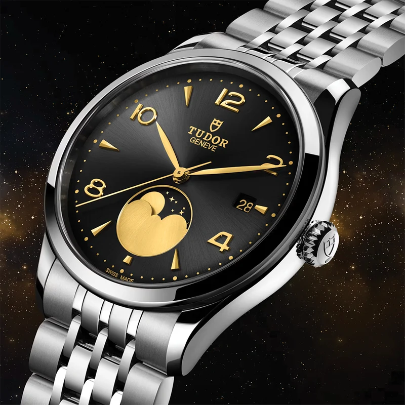1926 Luna 39mm - Black on Bracelet