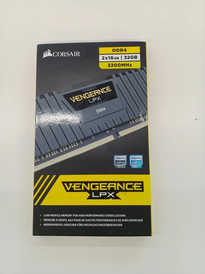 CORSAIR Desktop-Speicher (DDR4/3200) CMK32GX4M2E3200C16