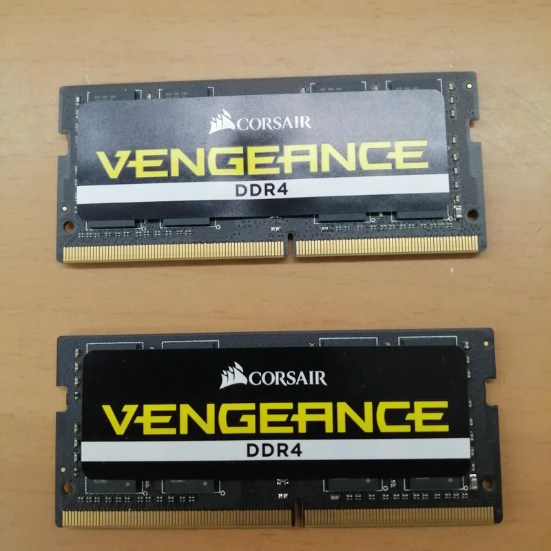 CORSAIR PC-Speicher CMSX32GX4M2A3000C16