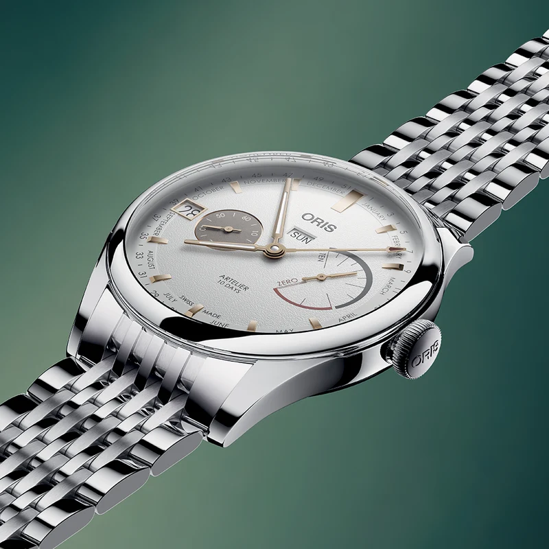 Artelier Calibre 113 43mm - White on Bracelet