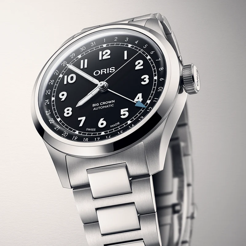 Big Crown Pointer Date 40mm - Black on Bracelet