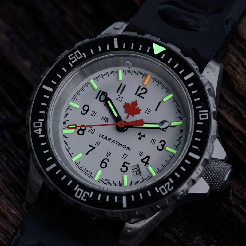 GSAR® Arctic Edition Red Maple Tritium Diver's Automatic Type II 41mm - White on Rubber Strap