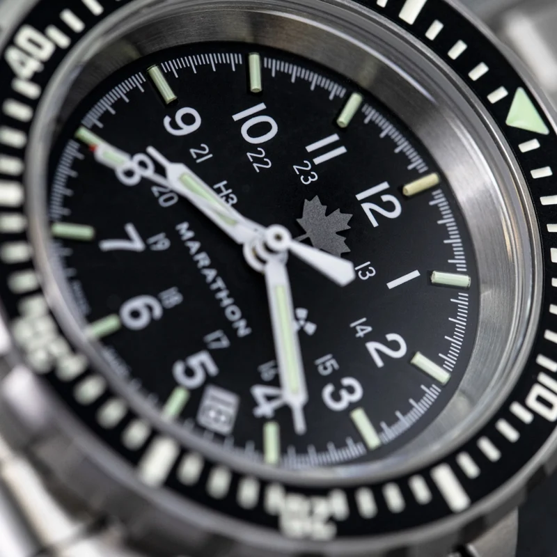 GSAR® Grey Maple Diver's Automatic Type II 41mm - Black on Bracelet