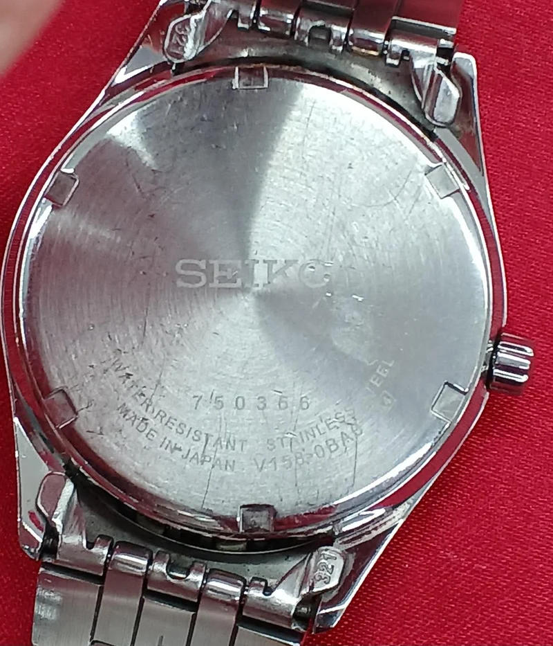 [SCHROTT] SEIKO Quarz-Analog-Armbanduhr V158-0BA0