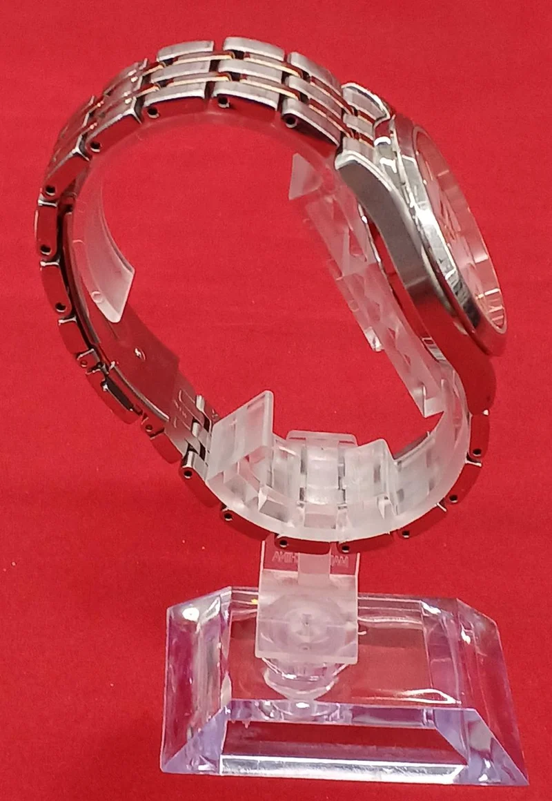 [SCHROTT] SEIKO Quarz-Analog-Armbanduhr V158-0BA0