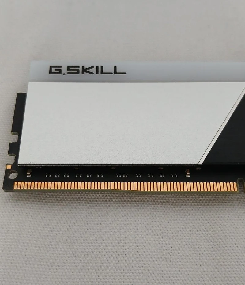 G.SKILL Desktop-Speicher F4-3200C16D-32GTZN