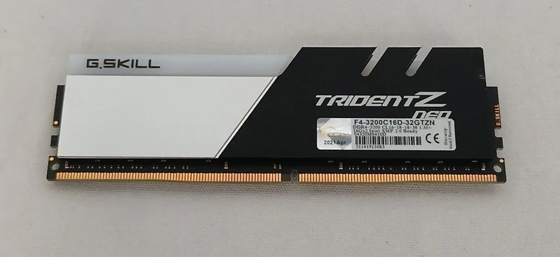 G.SKILL Desktop-Speicher F4-3200C16D-32GTZN