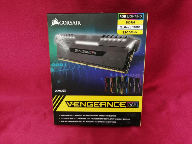 CORSAIR Arbeitsspeicher CMR16GX4M2Z3200C16