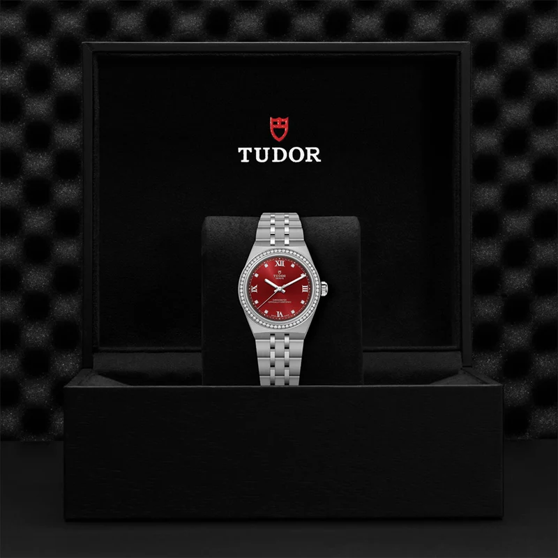 TUDOR Royal 30mm - Burgundy, Diamond-Set on Bracelet