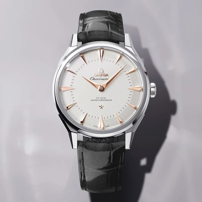 Constellation Observatory 39.4mm - White, Sedna™ Gold Accents on Leather Strap