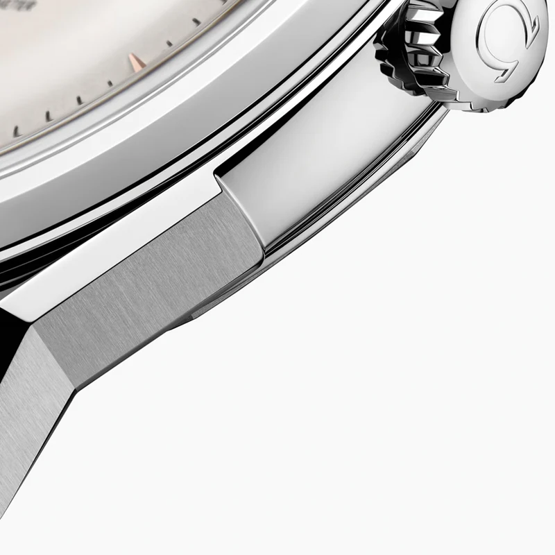 Constellation Observatory 39.4mm - White, Sedna™ Gold Accents on Leather Strap