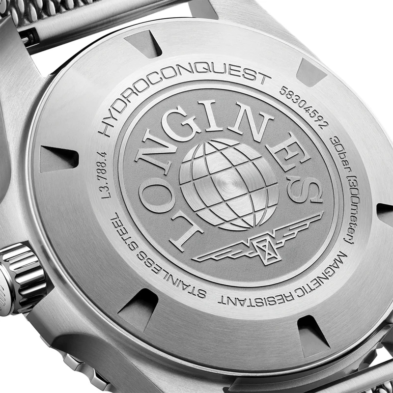HydroConquest 42mm - Black, Blue Bezel on Mesh Bracelet