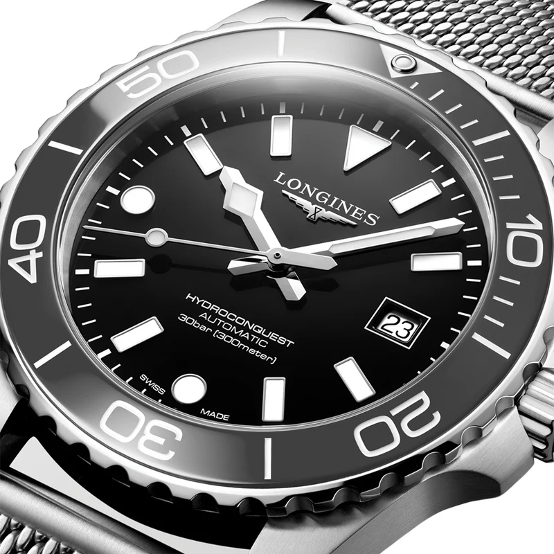 HydroConquest 42mm - Black on Mesh Bracelet