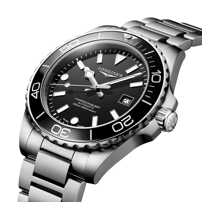 HydroConquest 42mm - Black on Bracelet