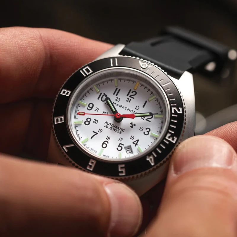 SSNAV-D Arctic Edition 41mm - White on Rubber Strap