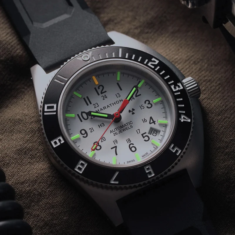 SSNAV-D Arctic Edition 41mm - White on Rubber Strap