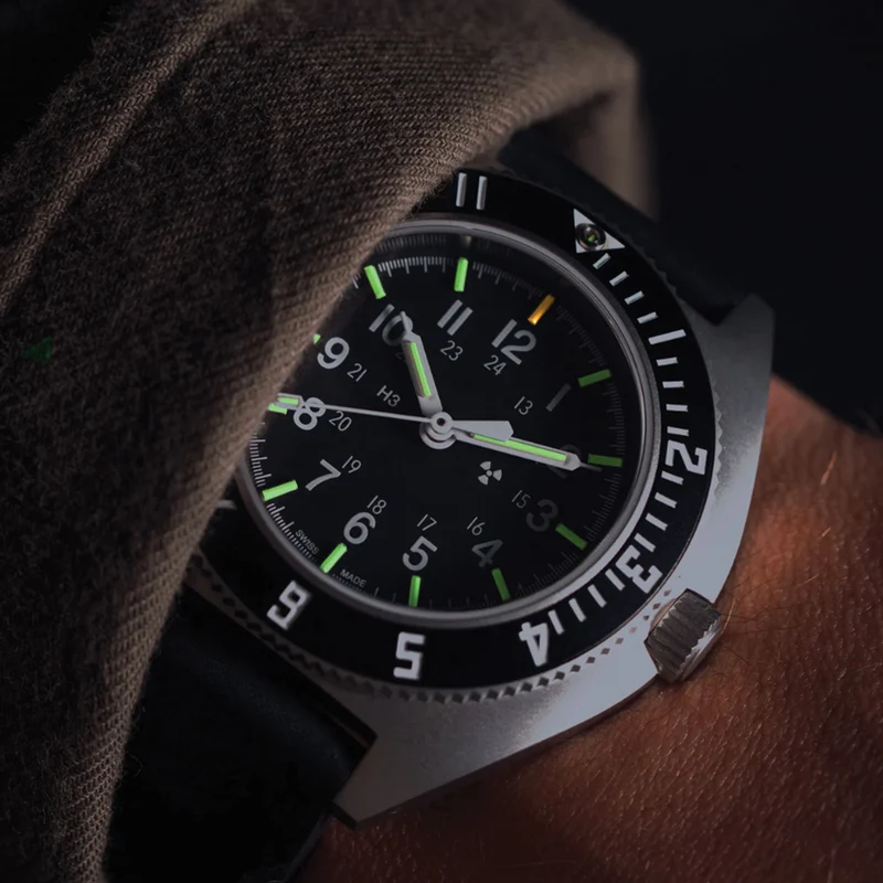 SSNAV No Date 41mm - Black on Rubber Strap
