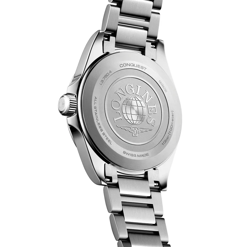 Conquest Quartz 38mm - White on Bracelet