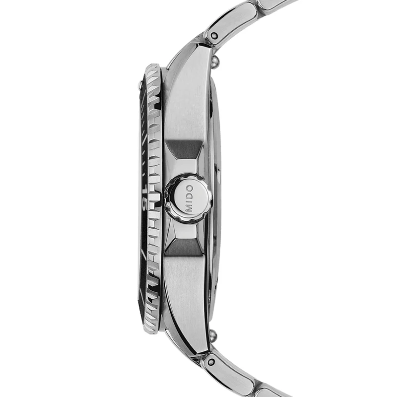 Ocean Star 200 41mm - Black on Bracelet