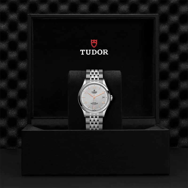 1926 36mm - Silver on Bracelet