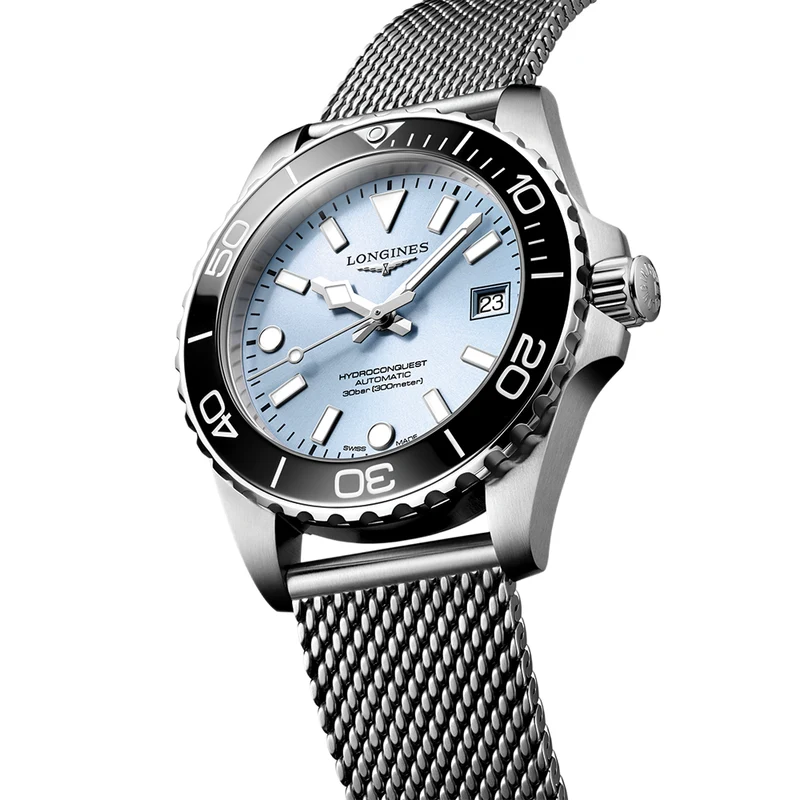 HydroConquest 39mm - Blue, Black Bezel on Mesh Bracelet