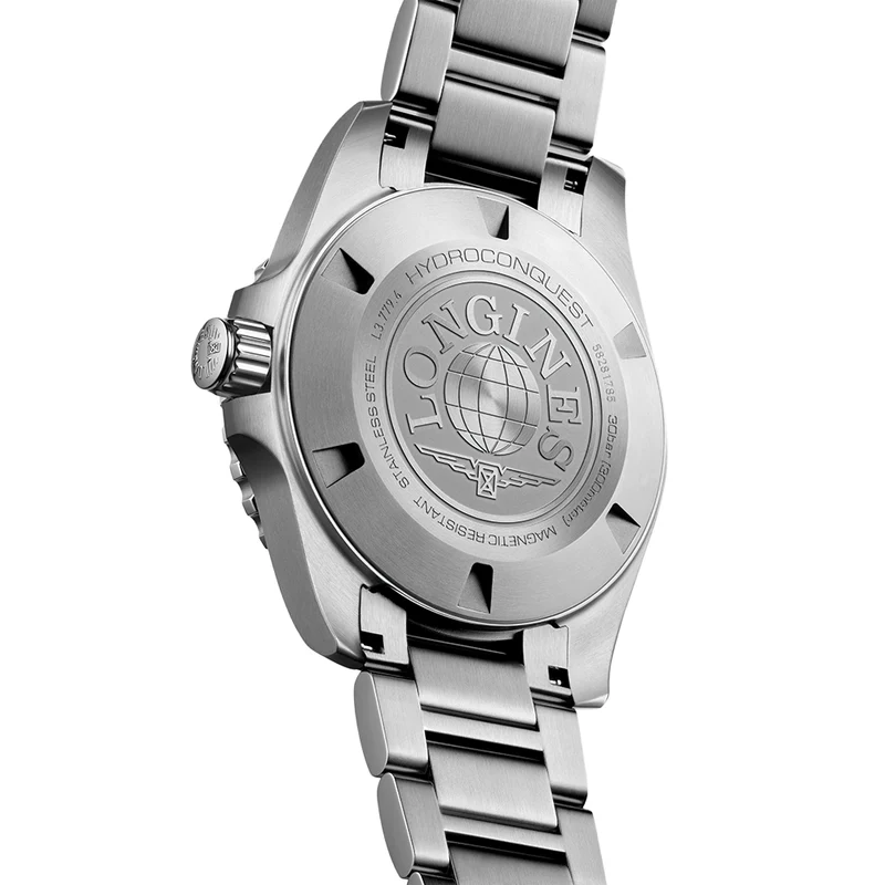 HydroConquest 39mm - Blue on Bracelet