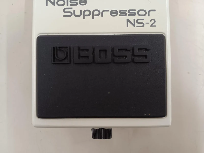 BOSS Effektpedal NS-2