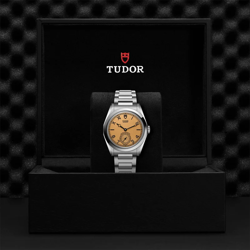 TUDOR Monarch 39mm - Dark Champagne on Bracelet