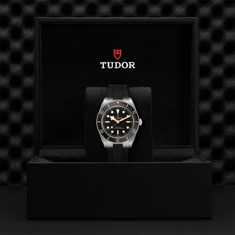 Black Bay 58 39mm - Black on Rubber Strap