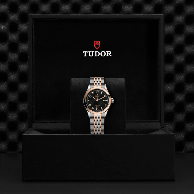 1926 Two-Tone 28mm - Black, Diamond-Set on Bracelet