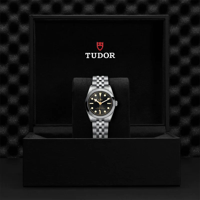Black Bay One 31mm - Anthracite on Bracelet