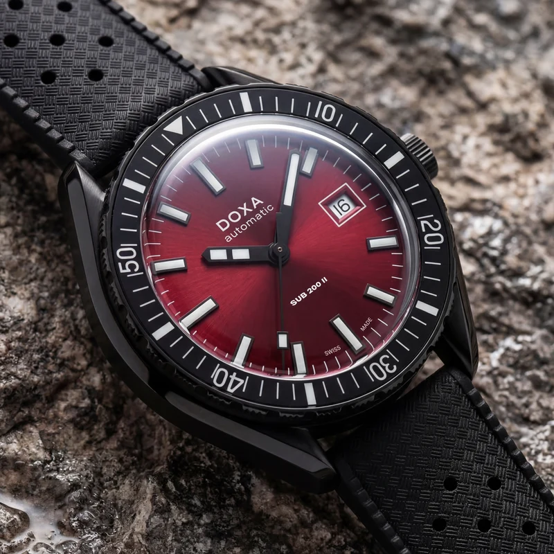 SUB 200 II Redcoral 44mm - Red on Rubber Strap