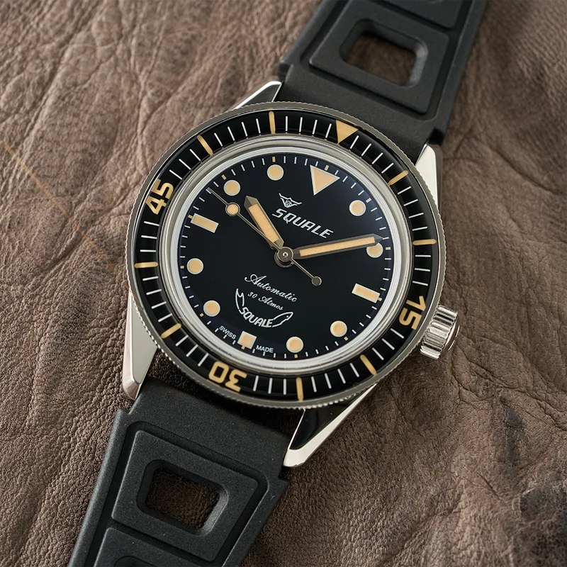 Sub-37 Legend 37mm - Black on Rubber Strap