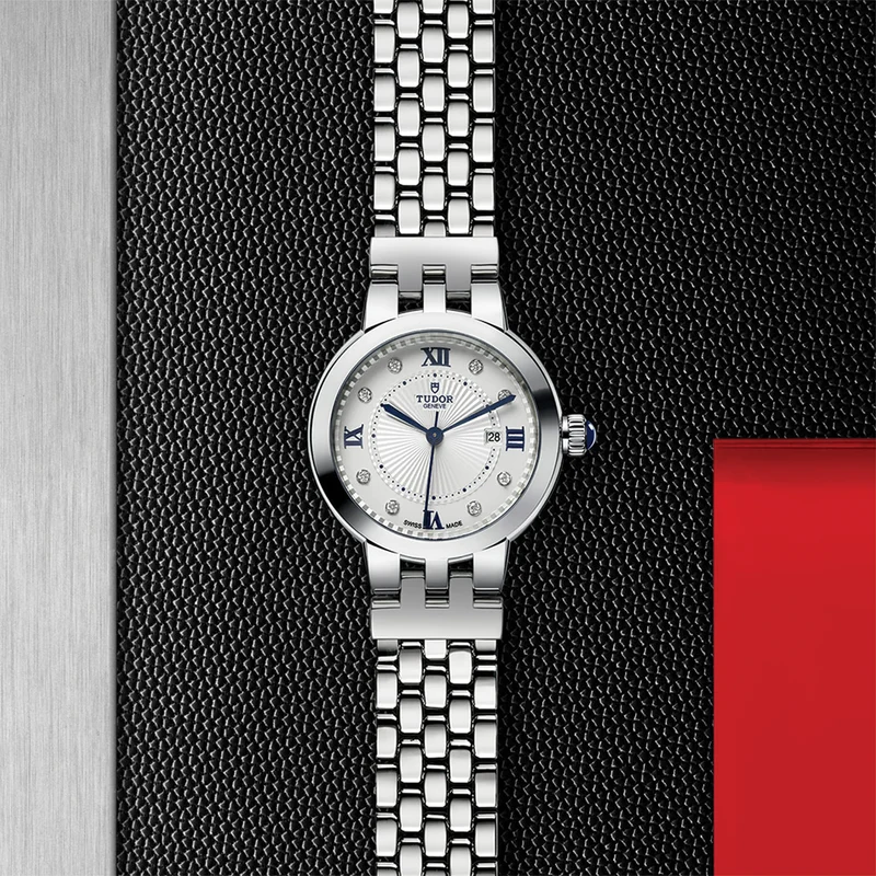Clair de Rose 30mm - Opaline, Diamond-Set on Bracelet