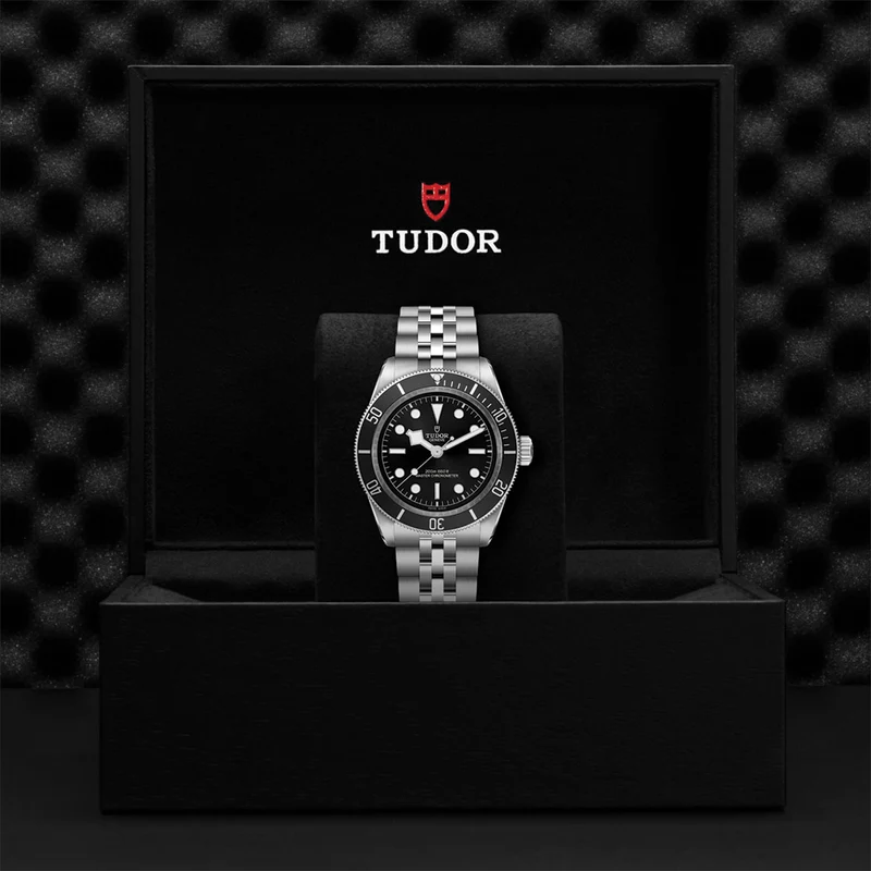 Black Bay 41mm - Black on 5-Link Bracelet