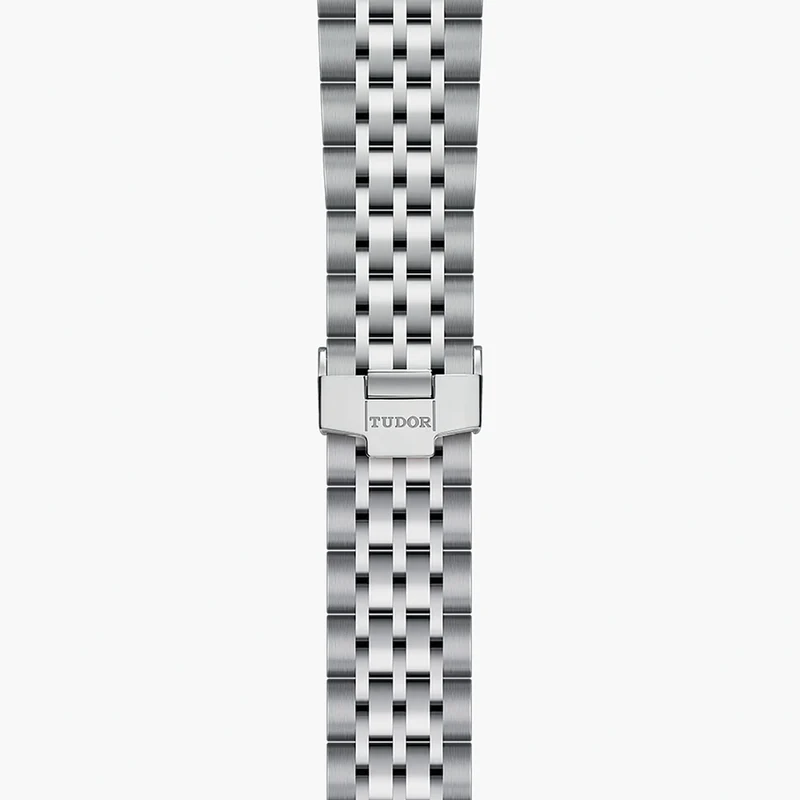 1926 36mm - Opaline on Bracelet