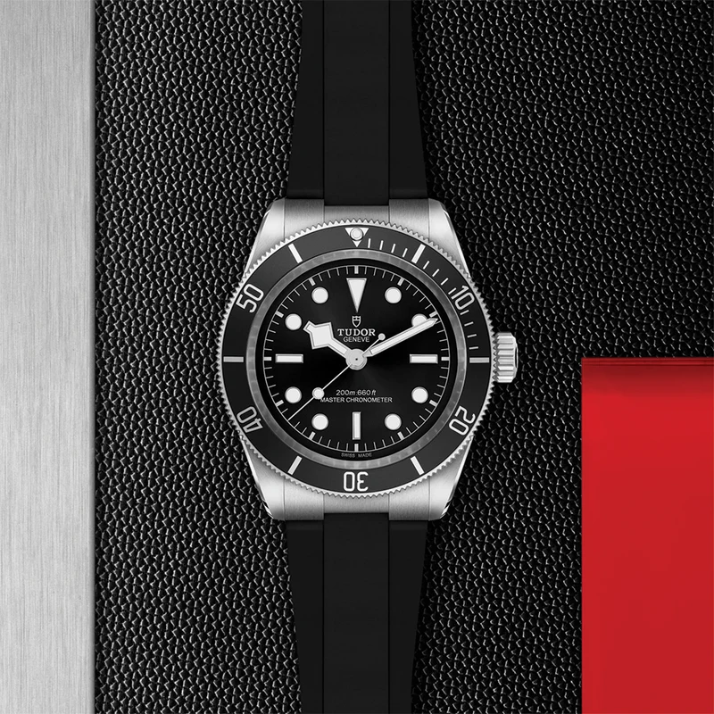 Black Bay 41mm - Black, Black Bezel on Rubber Strap