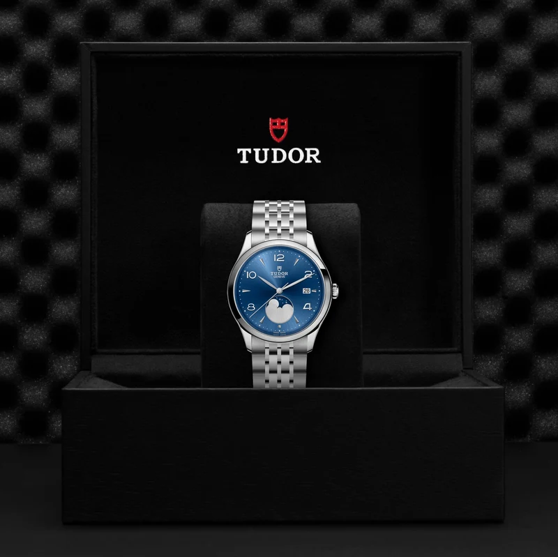1926 Luna 39mm - Blue on Bracelet