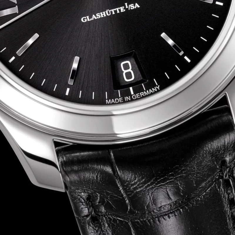 Lady Serenade 36mm - Black on Leather Strap